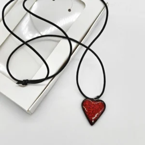Naszyjnik „Amulet Łady"-czerwony jasny